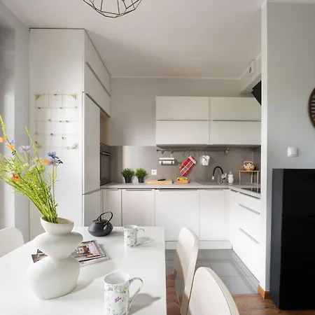 Walonska Comfort With Balcony Properunit Apartman